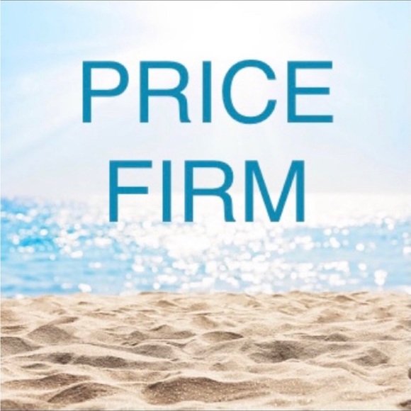 Long Ruffled Linen Night Dress 
Bust 40" – 41”
Waist 34" – 34¾”
Hips 43" – 44" - Picture 5 of 5